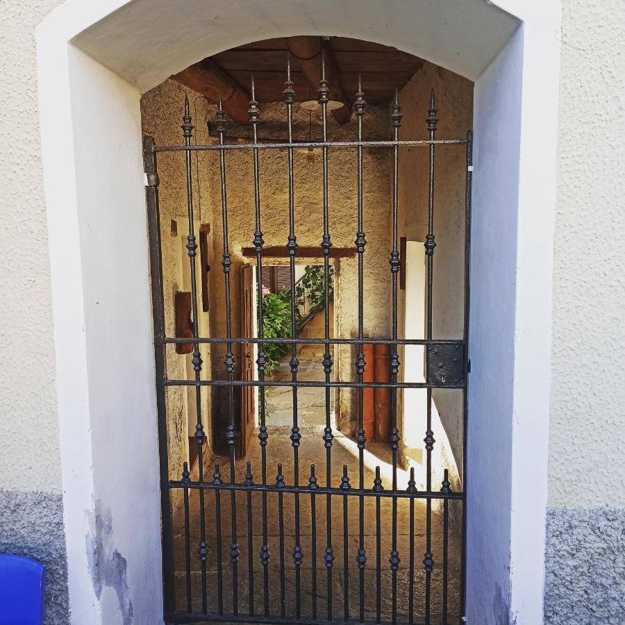 Casa Olmi Hotel Castiglione dʼIntelvi Exterior foto
